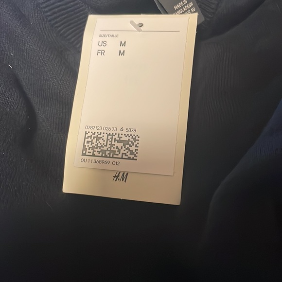 Men’s Black V-Neck Cotton Sweater Medium - Picture 5 of 5